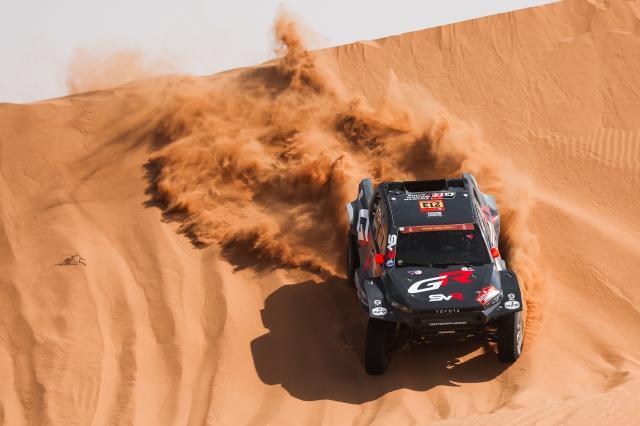 直播吧-SS8:20 岁萨奥德・瓦里亚瓦 3 秒优势赢赛段冠军